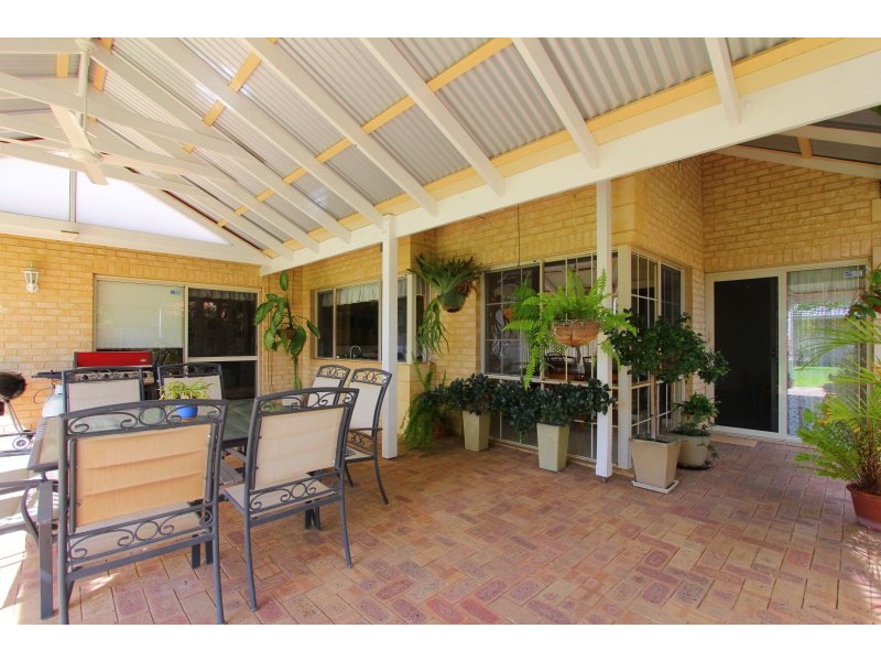 67 Kilkenny Circle, Waterford WA 6152