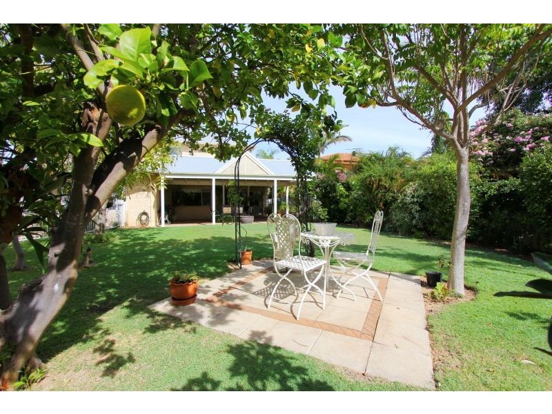 67 Kilkenny Circle, Waterford WA 6152