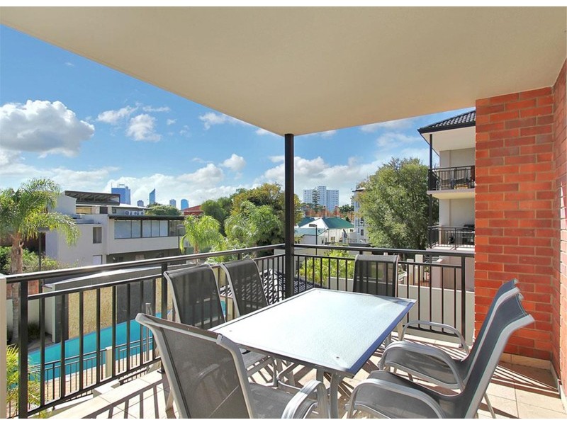 4/23 Hardy Street, South Perth WA 6151