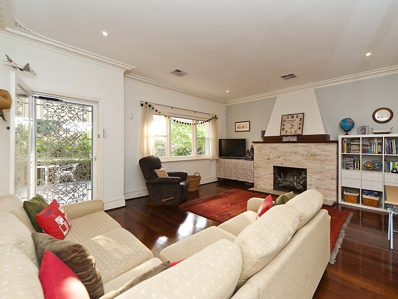 24 Etwell Street, East Victoria Park WA 6101