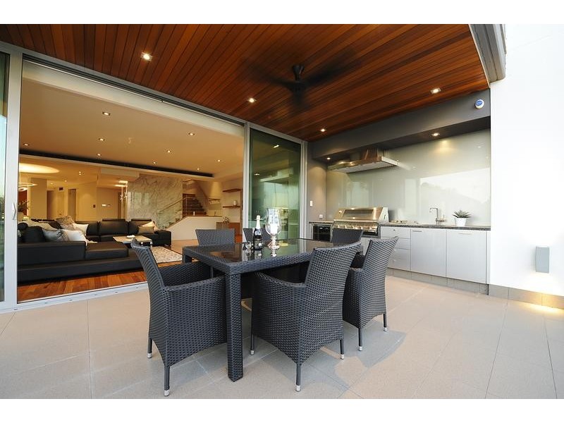 8 Witcomb Place, South Perth WA 6151