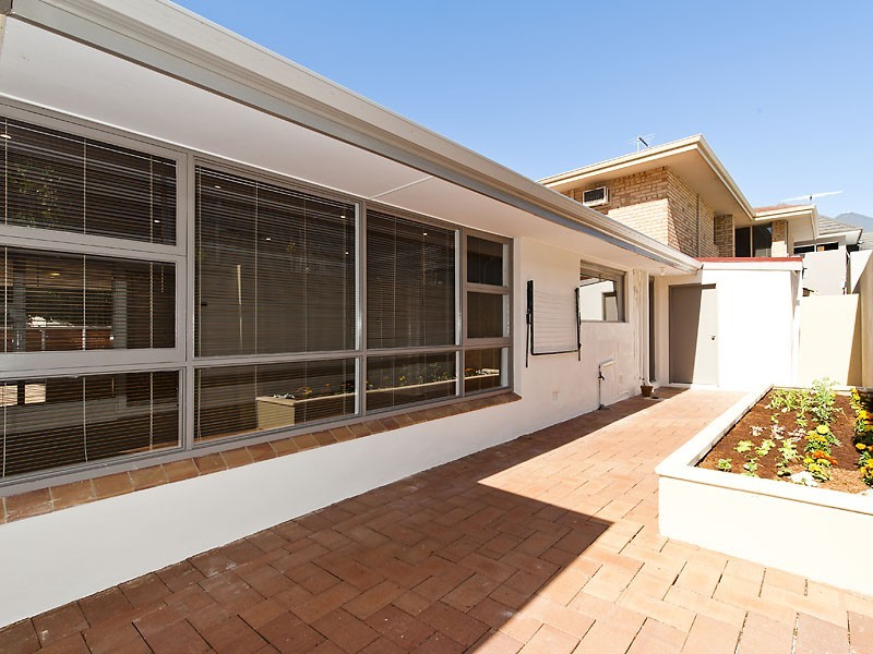 3 Karoo Street, South Perth WA 6151