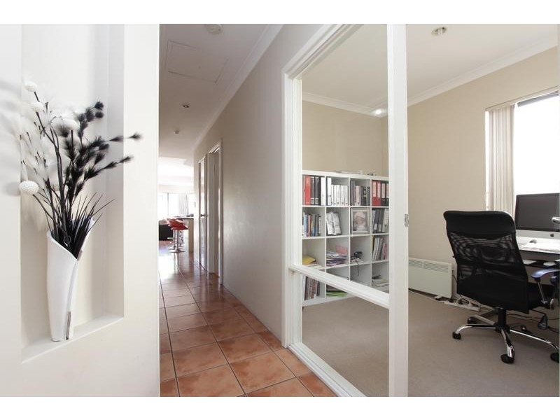 6B Marchamley Street, Carlisle WA 6101