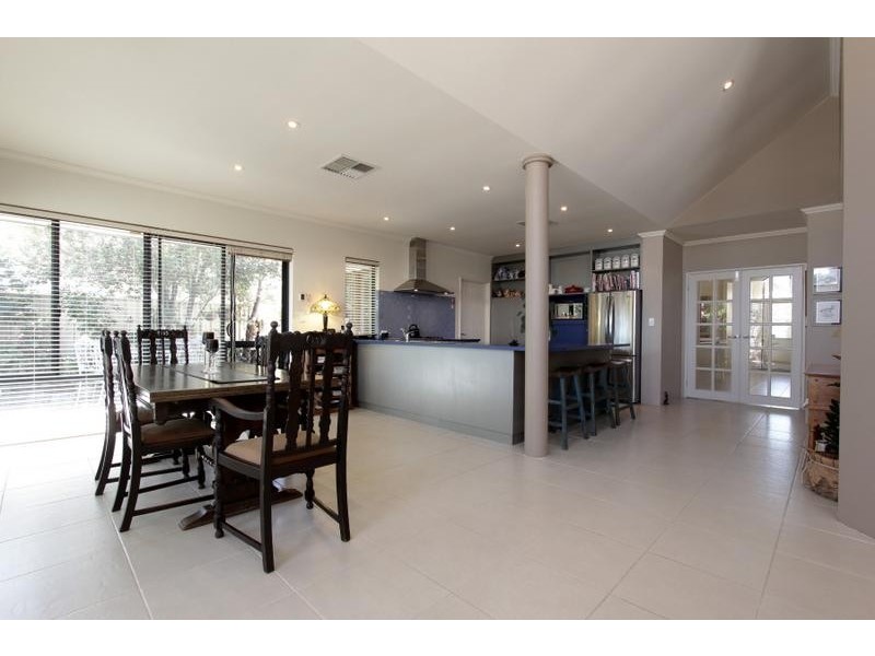 17 Etwell Street, East Victoria Park WA 6101