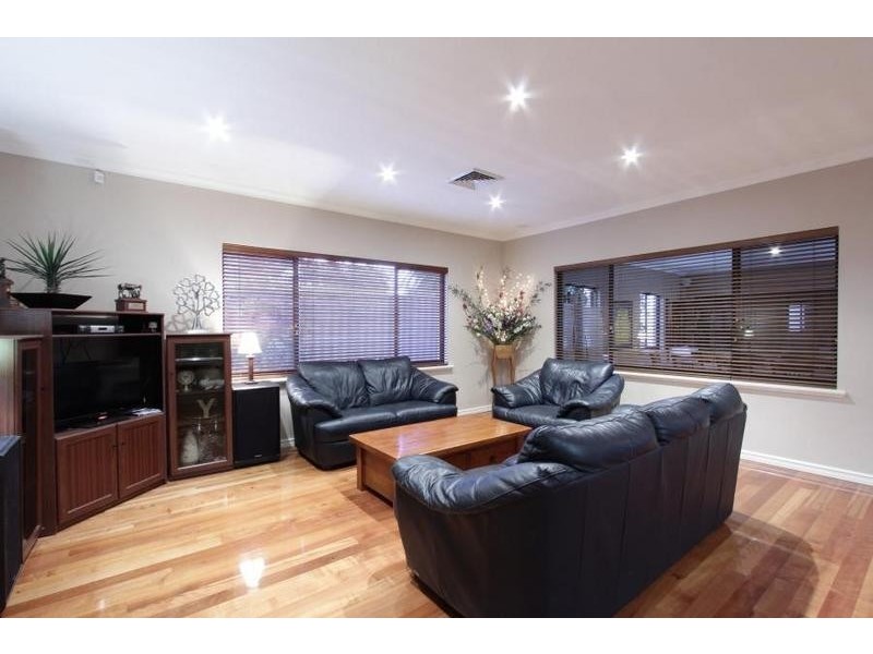 46 Bessell Avenue, Como WA 6152