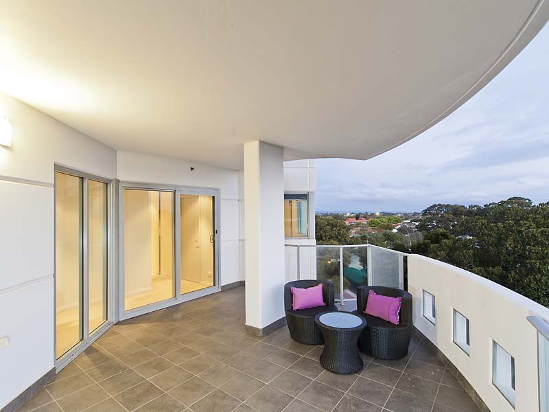 6/152 Mill Point Road, South Perth WA 6151