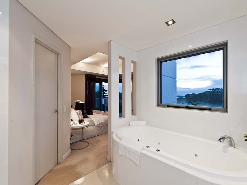 6/152 Mill Point Road, South Perth WA 6151