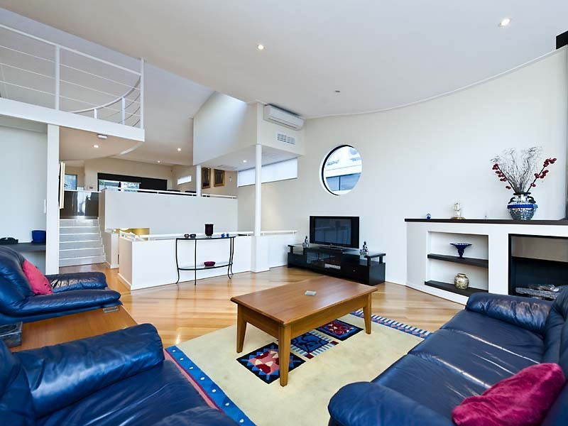 20 Swan Street, South Perth WA 6151