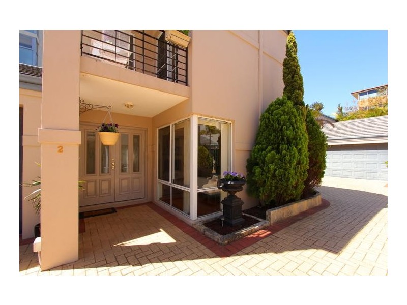 2/20 Stone Street, South Perth WA 6151