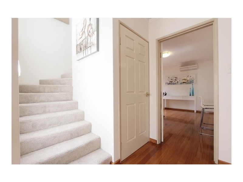 2/20 Stone Street, South Perth WA 6151