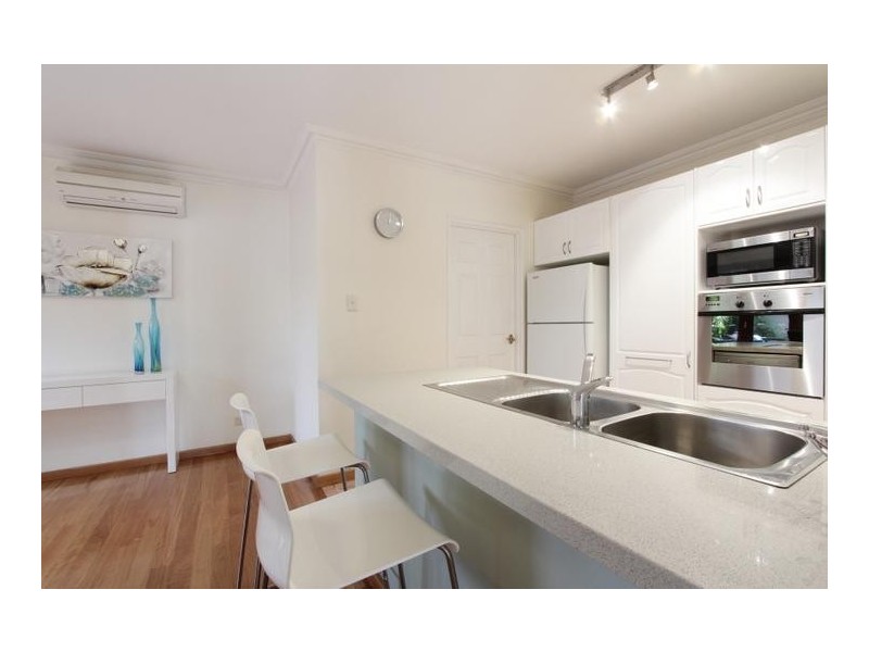 2/20 Stone Street, South Perth WA 6151