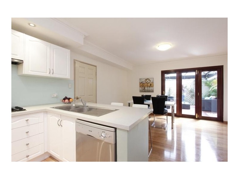 2/20 Stone Street, South Perth WA 6151