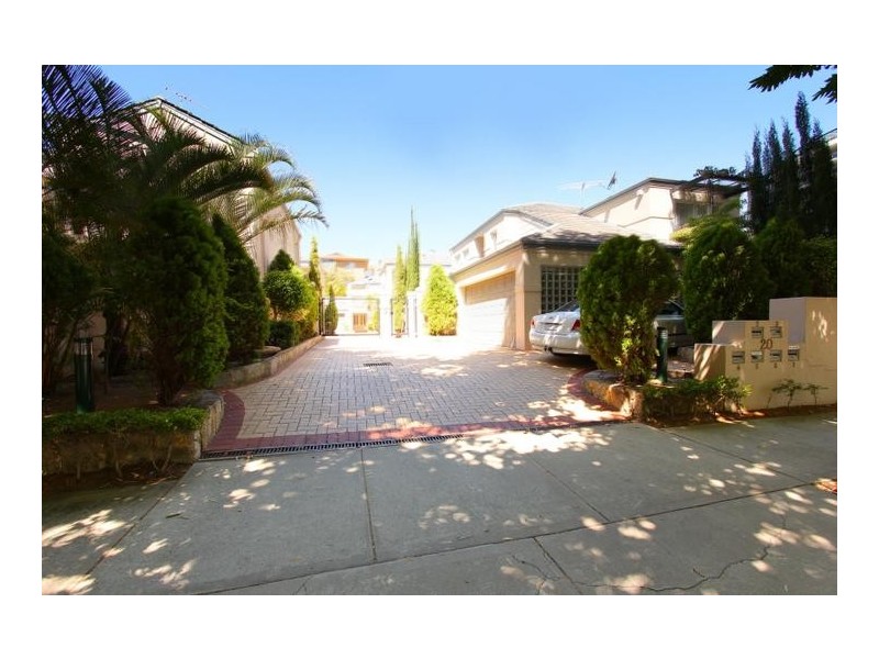 2/20 Stone Street, South Perth WA 6151