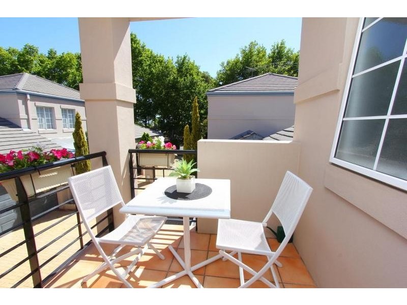 2/20 Stone Street, South Perth WA 6151