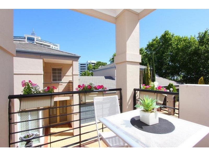 2/20 Stone Street, South Perth WA 6151