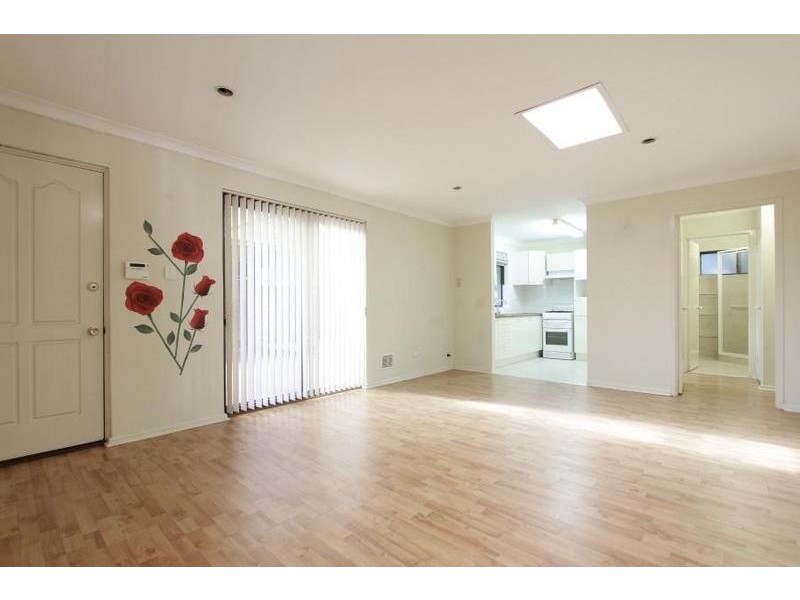 1/148 Coode Street, Como WA 6152