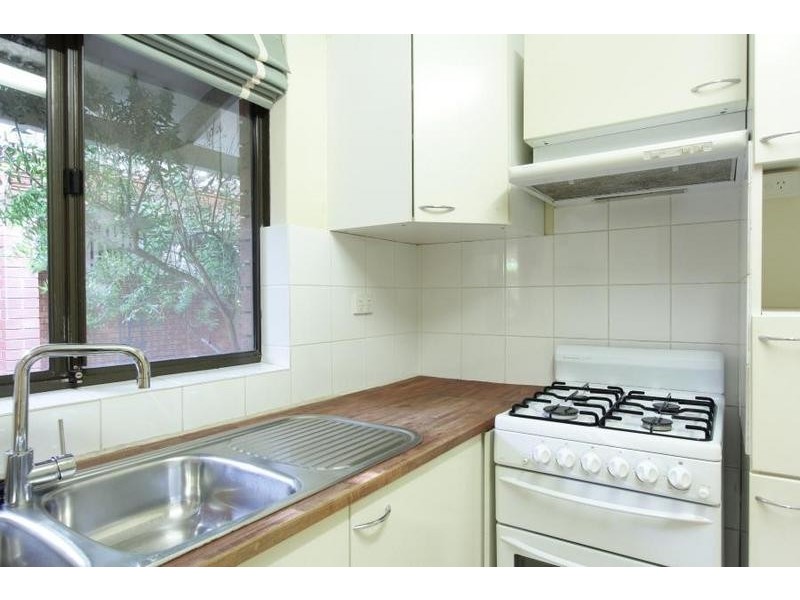 1/148 Coode Street, Como WA 6152