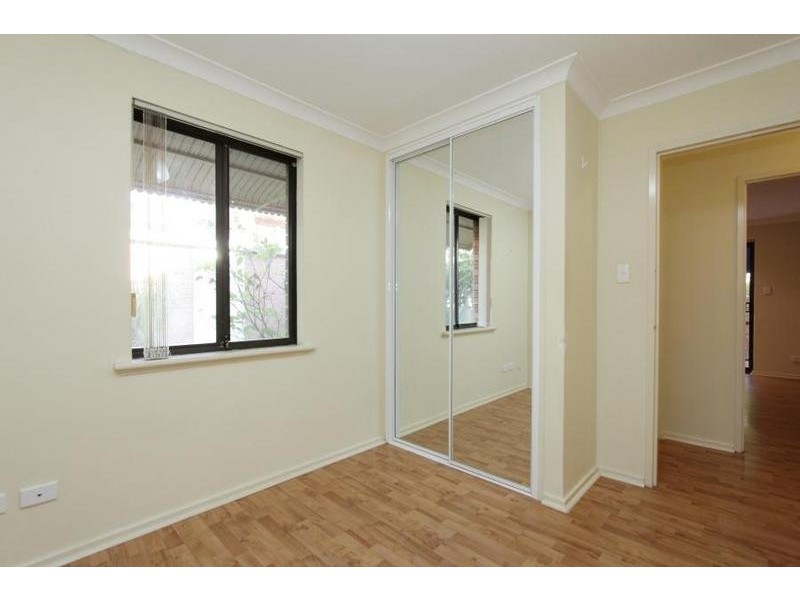 1/148 Coode Street, Como WA 6152