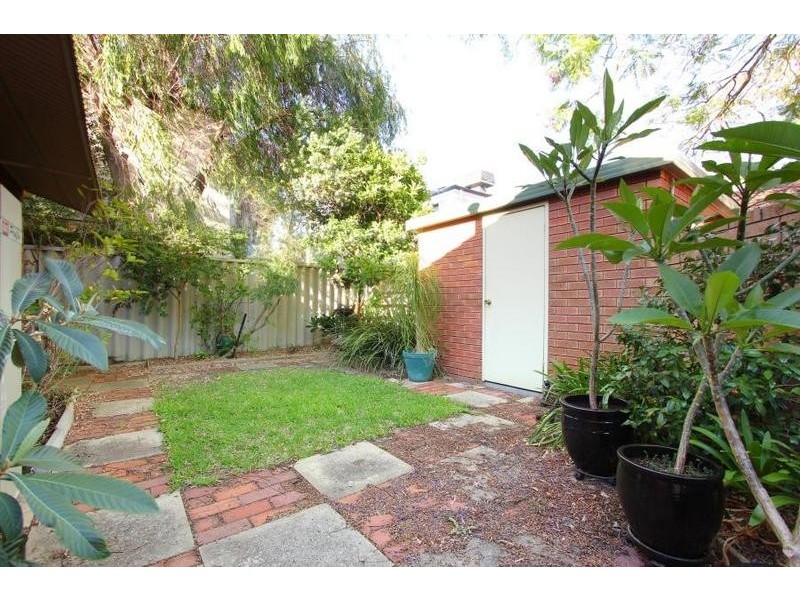 1/148 Coode Street, Como WA 6152