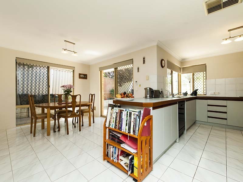 34A Moolyeen Road, Mount Pleasant WA 6153