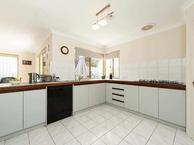 34A Moolyeen Road, Mount Pleasant WA 6153