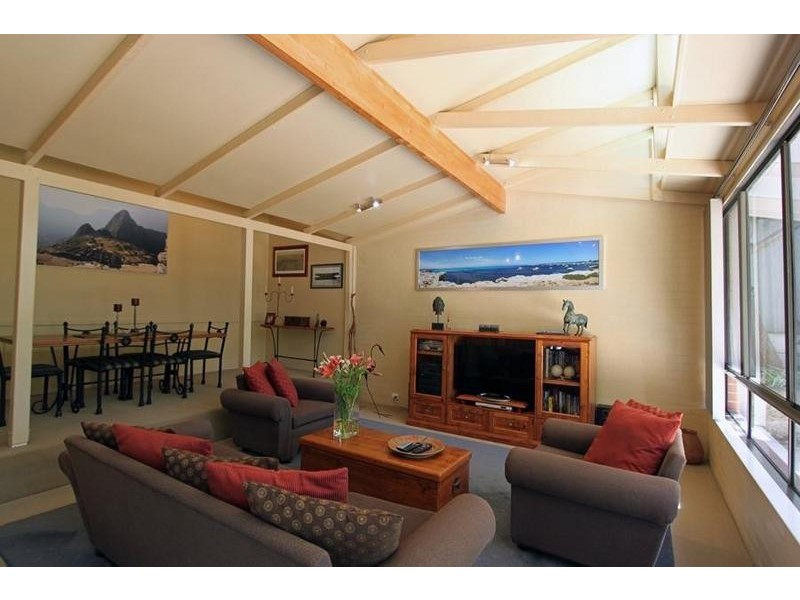 31 Fourth Avenue, Kensington WA 6151