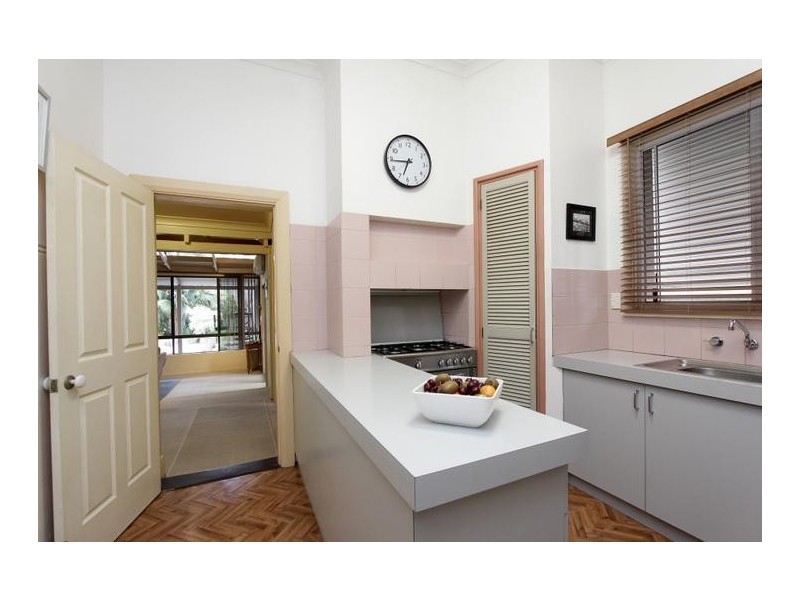 31 Fourth Avenue, Kensington WA 6151