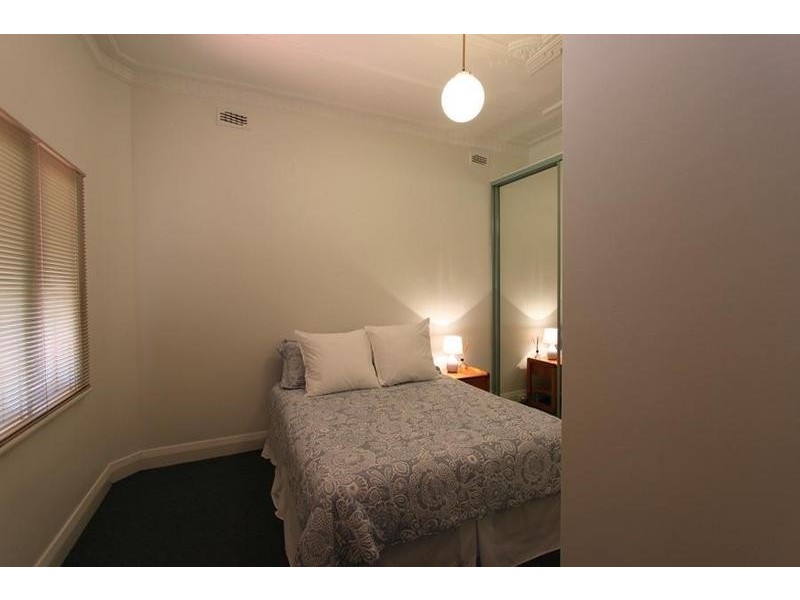 31 Fourth Avenue, Kensington WA 6151