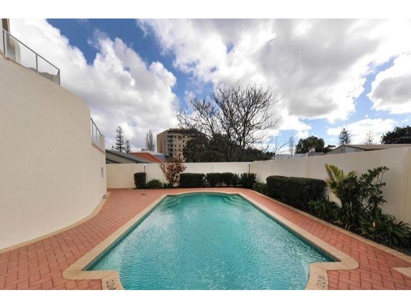 2/17 Hardy Street, South Perth WA 6151