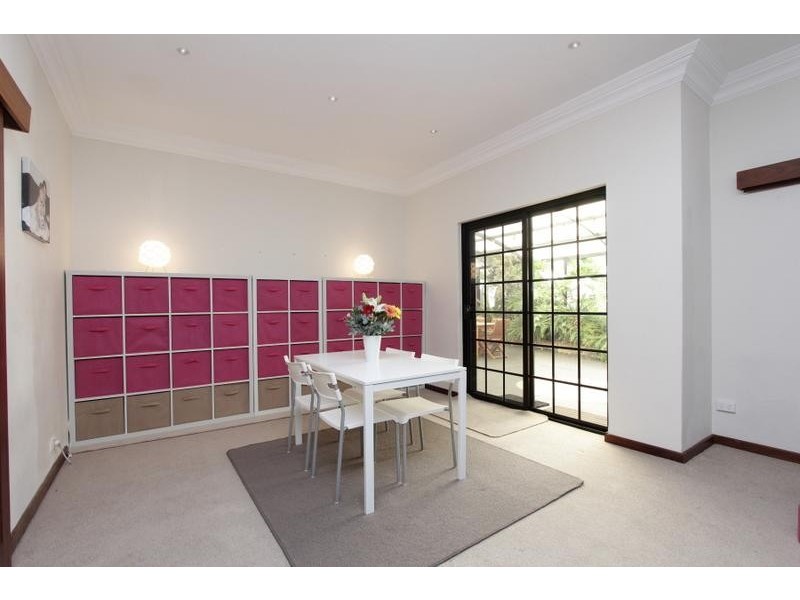 51 Hobbs Avenue, Como WA 6152