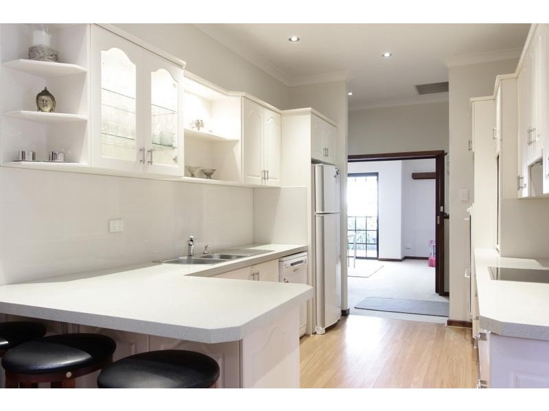 51 Hobbs Avenue, Como WA 6152