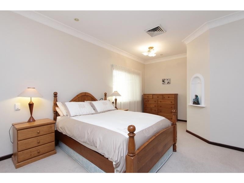 51 Hobbs Avenue, Como WA 6152