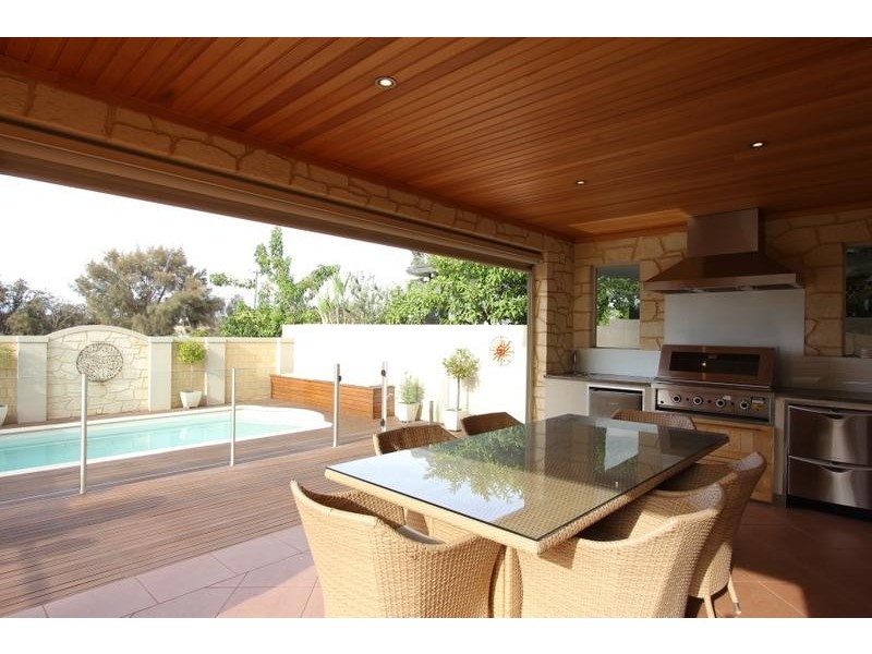 39 Zenith Street, Shelley WA 6148