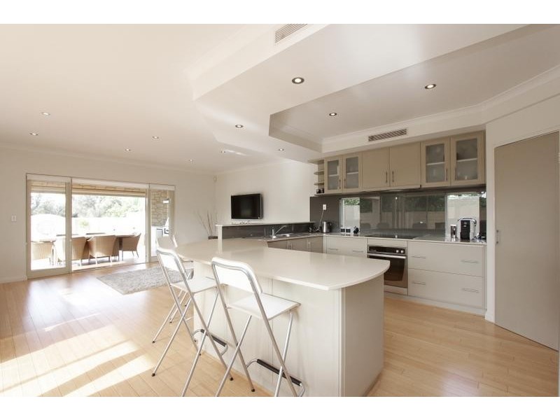 39 Zenith Street, Shelley WA 6148