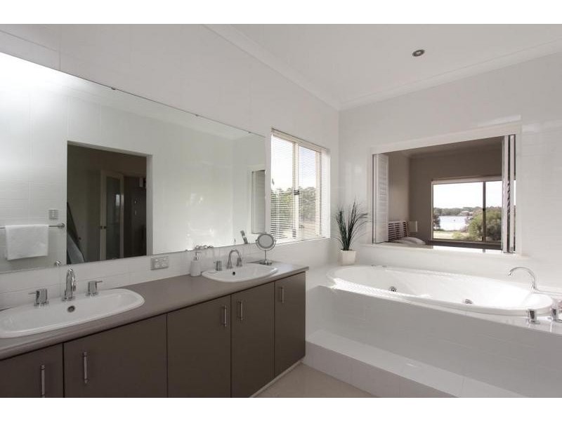 39 Zenith Street, Shelley WA 6148