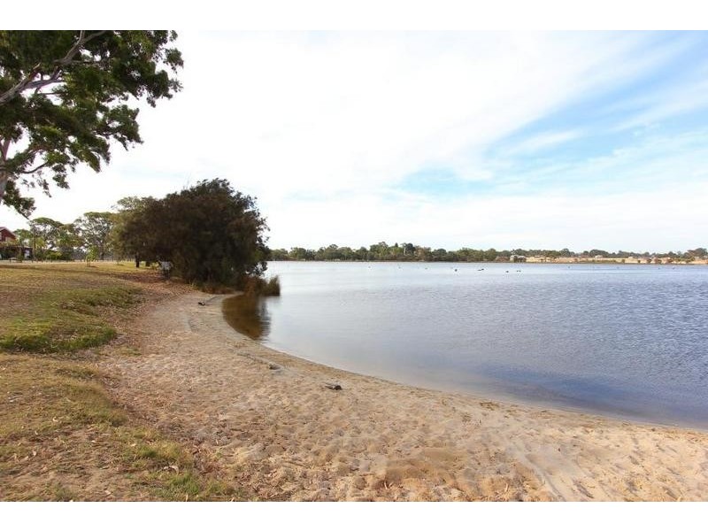 39 Zenith Street, Shelley WA 6148