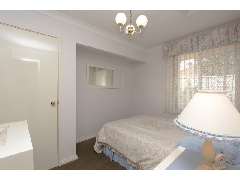 2/71 Henley Street, Manning WA 6152