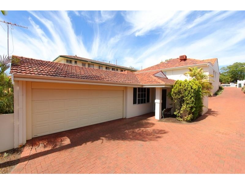 2/37 Robert Street, Como WA 6152