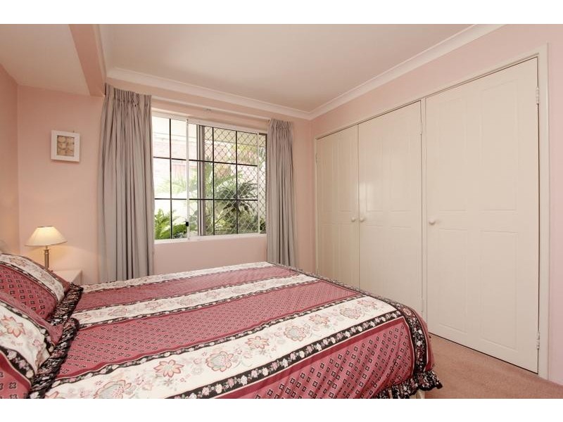 2/37 Robert Street, Como WA 6152