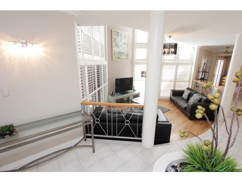 2/104 Labouchere Road, South Perth WA 6151