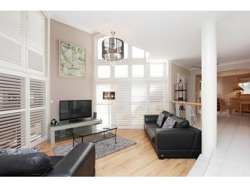 2/104 Labouchere Road, South Perth WA 6151