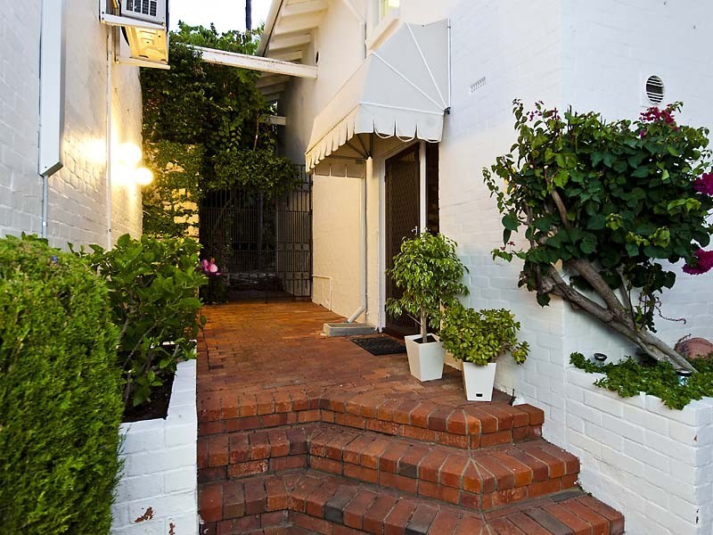 9/21 Karoo Street, South Perth WA 6151