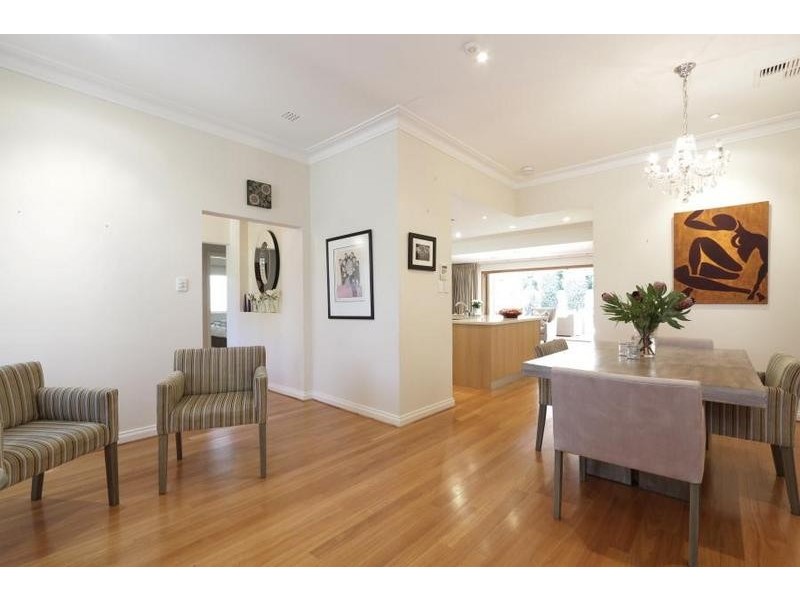 5 Darlot Crescent, South Perth WA 6151