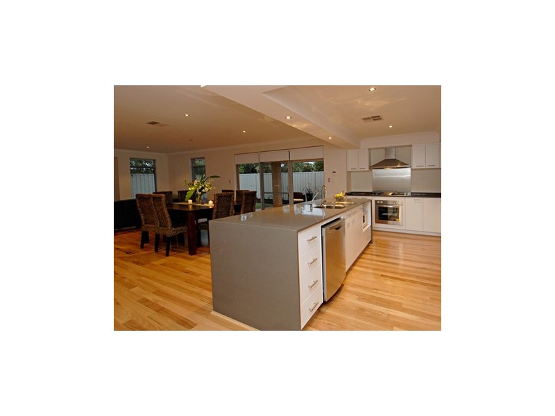 54 Canavan Crescent, Manning WA 6152