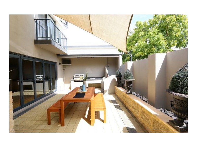 105 Salvado Road, Subiaco WA 6008