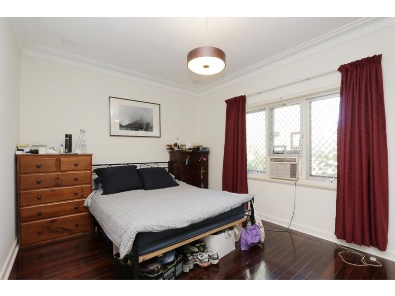 4 Clinton Avenue, St James WA 6102
