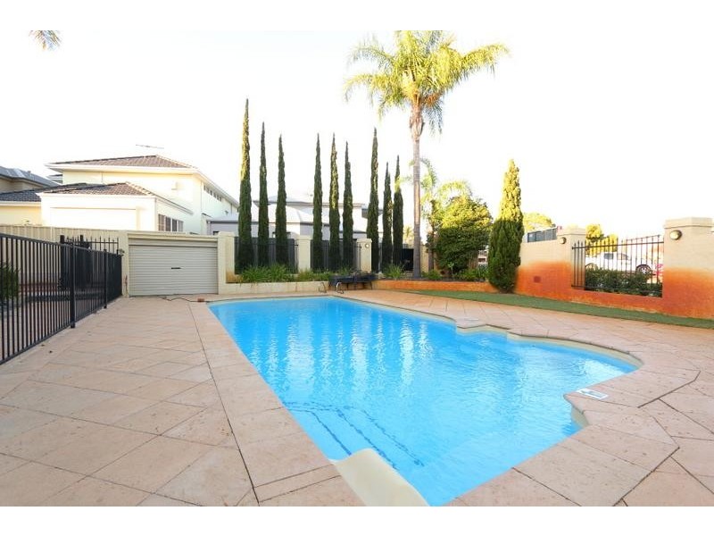 9/57 Park Street, Como WA 6152