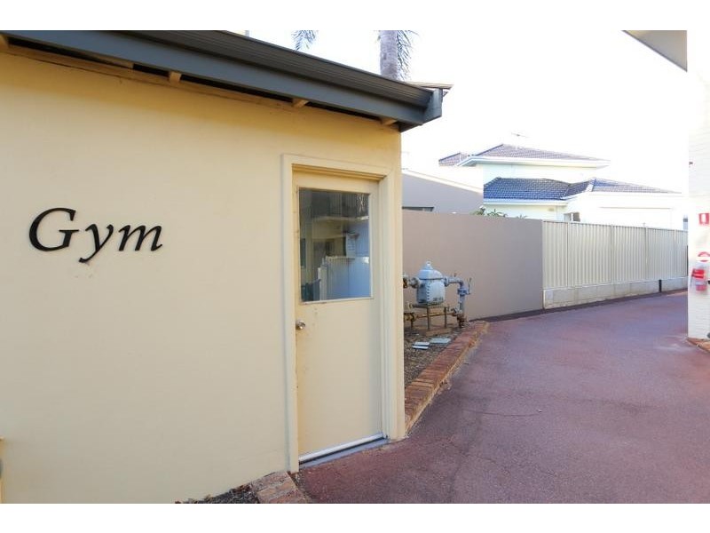 9/57 Park Street, Como WA 6152