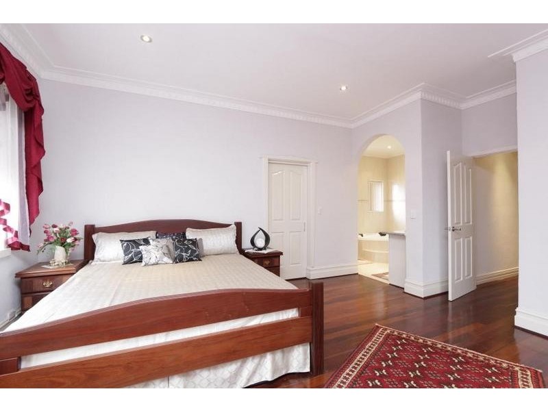 43 Monash Avenue, Como WA 6152