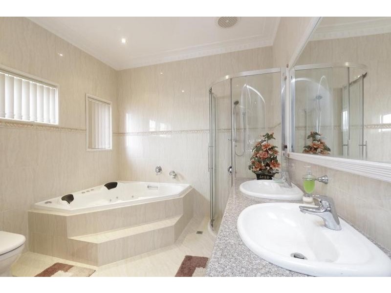 43 Monash Avenue, Como WA 6152